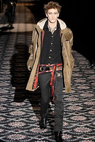 Look 32